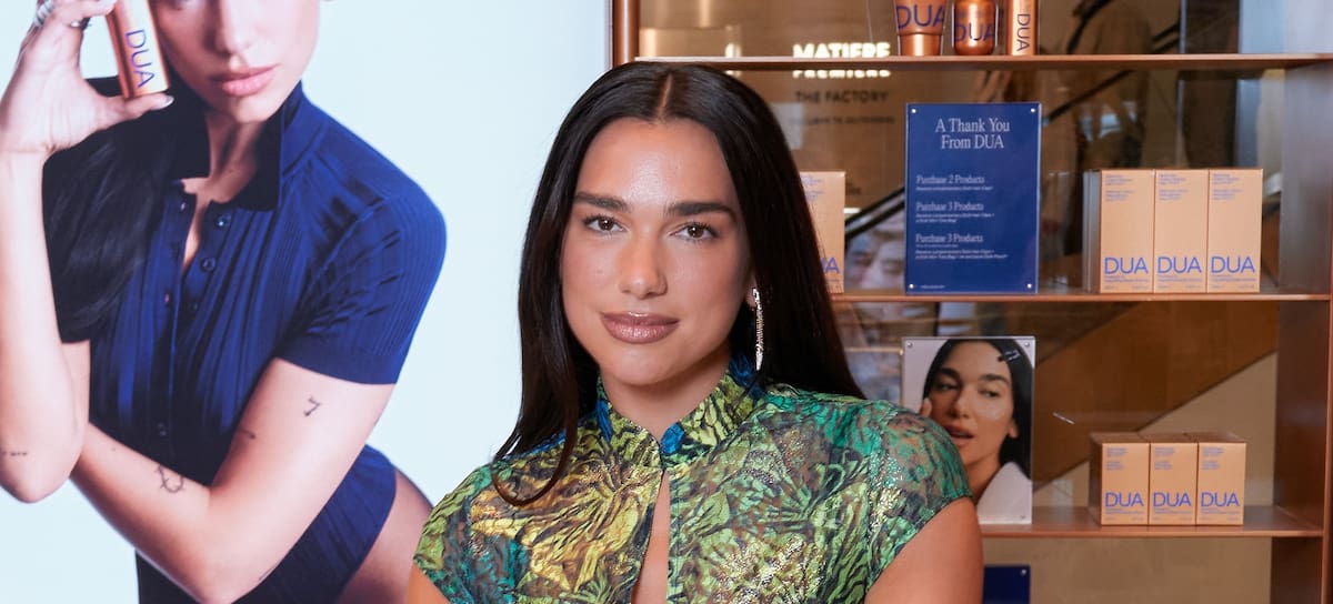 Dua Lipa en una pop-up en Londres, mayo de 2026.