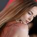 Dove Cameron se resigna a hacerse de menos con su nueva canción ‘Too Much’
