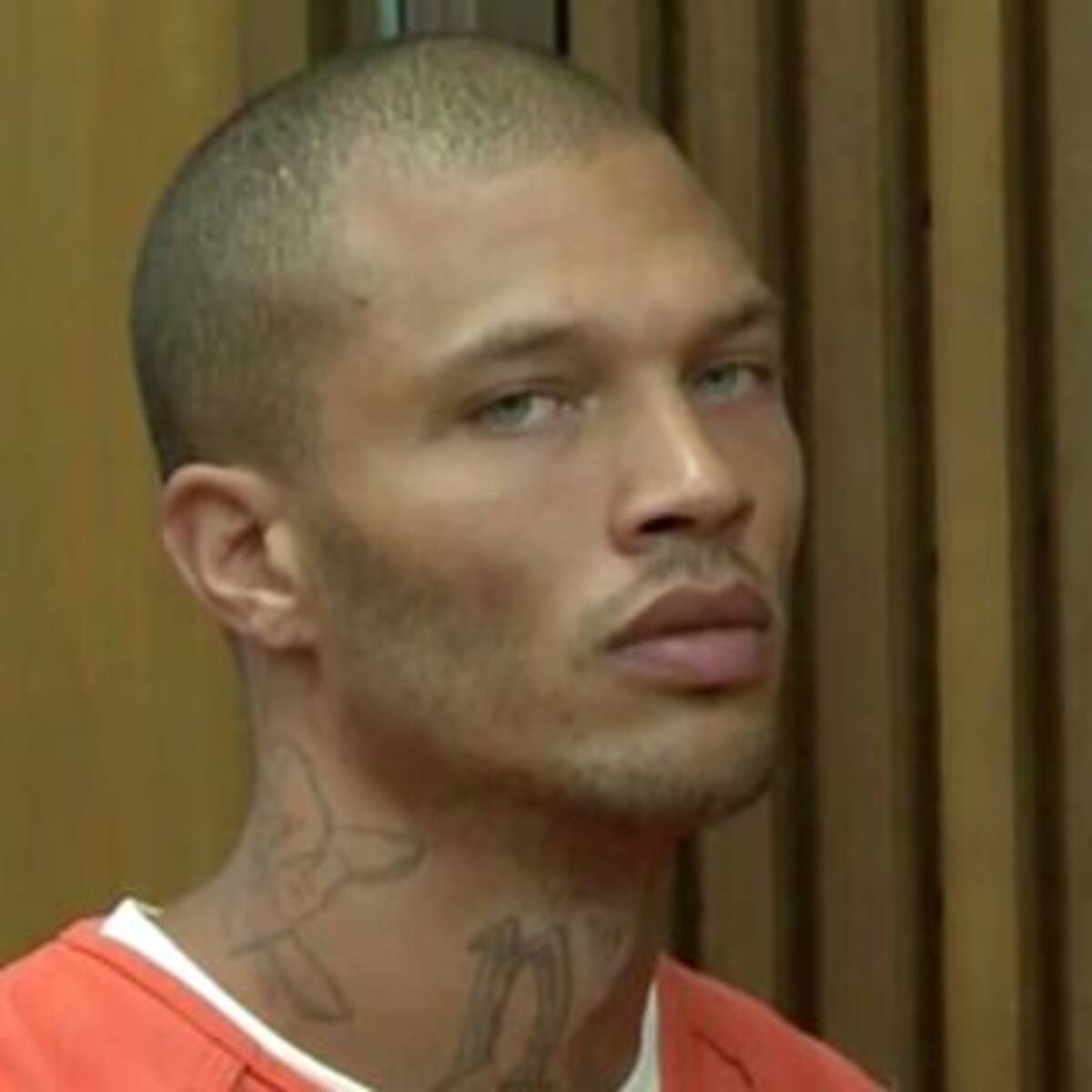 Jeremy Meeks, el sensual criminal, está libre y listo para adueñarse del mundo del modelaje