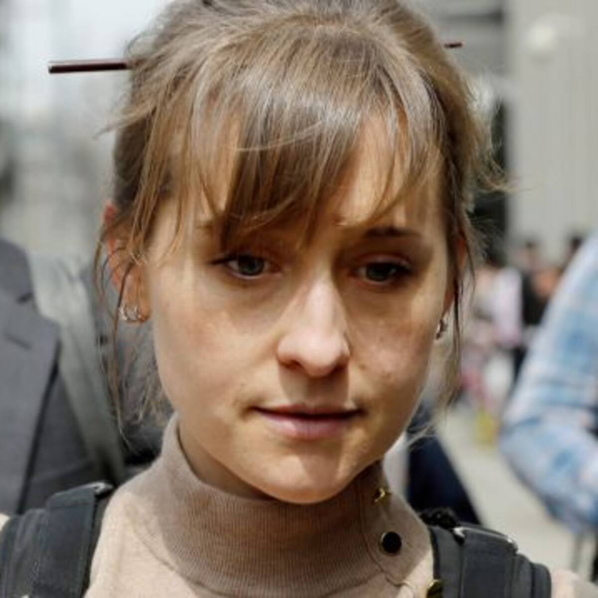 Allison Mack de "Smallville" se declara culpable de tráfico de mujeres