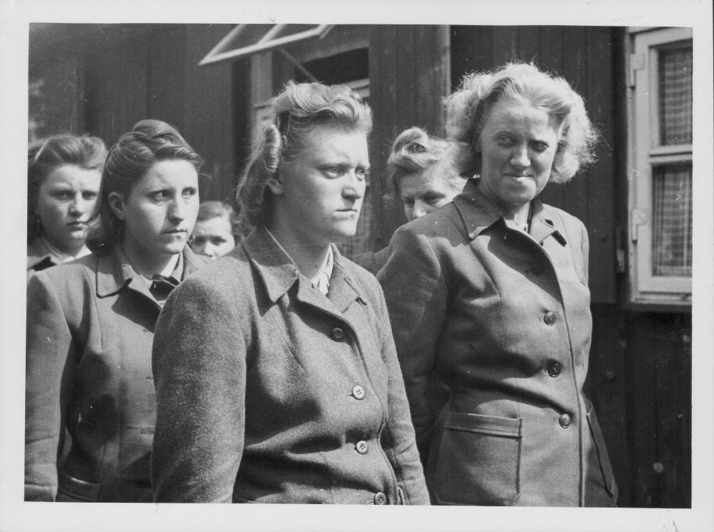 Fotografía de Ilse Kolch en el campo de concentración de Bergen-Belsen, 1946