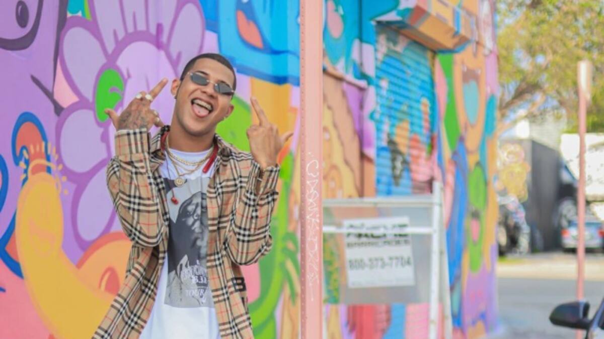 Boza presenta el video de su éxito "Hecha Pa' Mi"