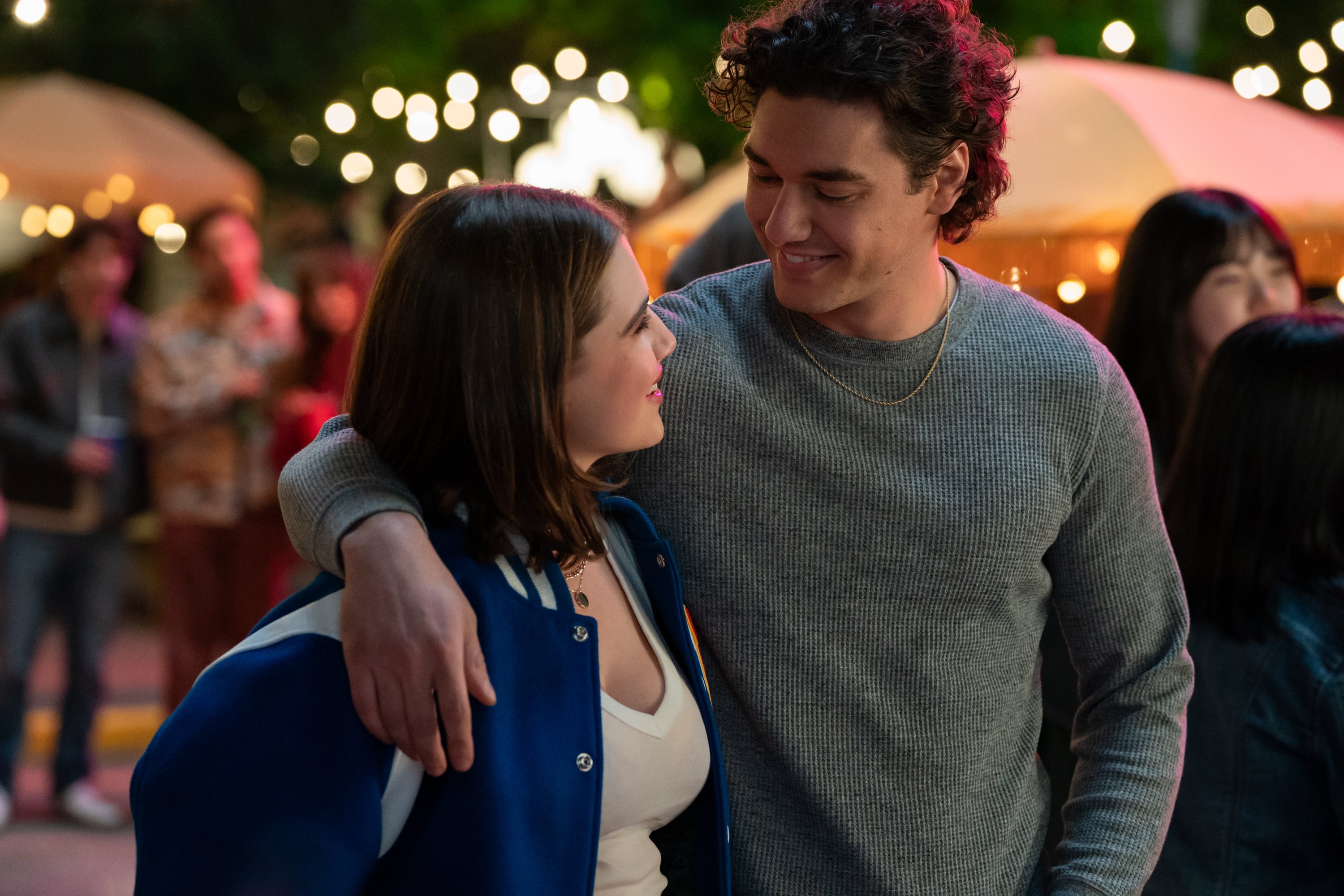 Imagen promocional de la serie 'Off Campus' de Prime Video