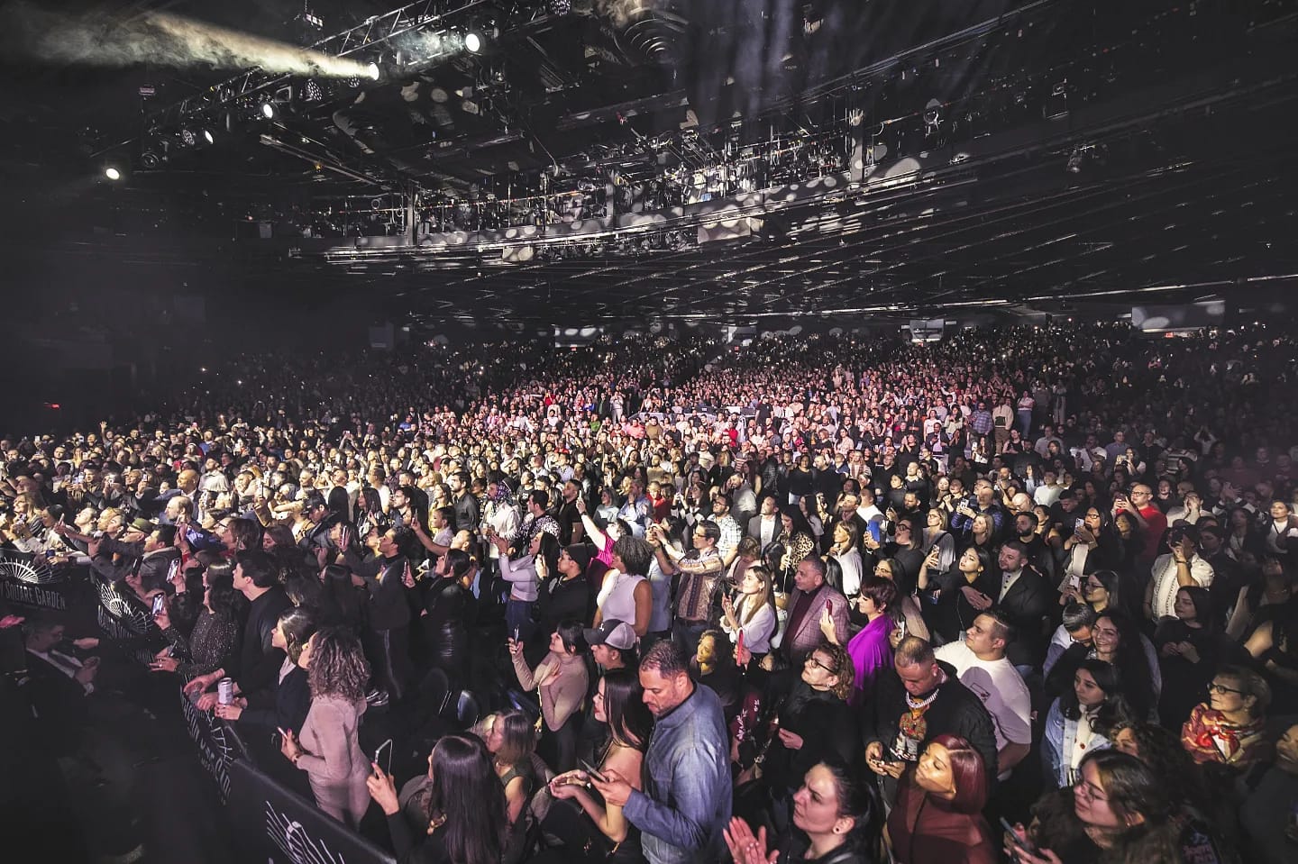 Pablo Alborán en su gira &#039;LA CU4RTA HOJA&#039; en Nueva York // Cesc Maymo (Fotos cedidas por Warner Music Spain)