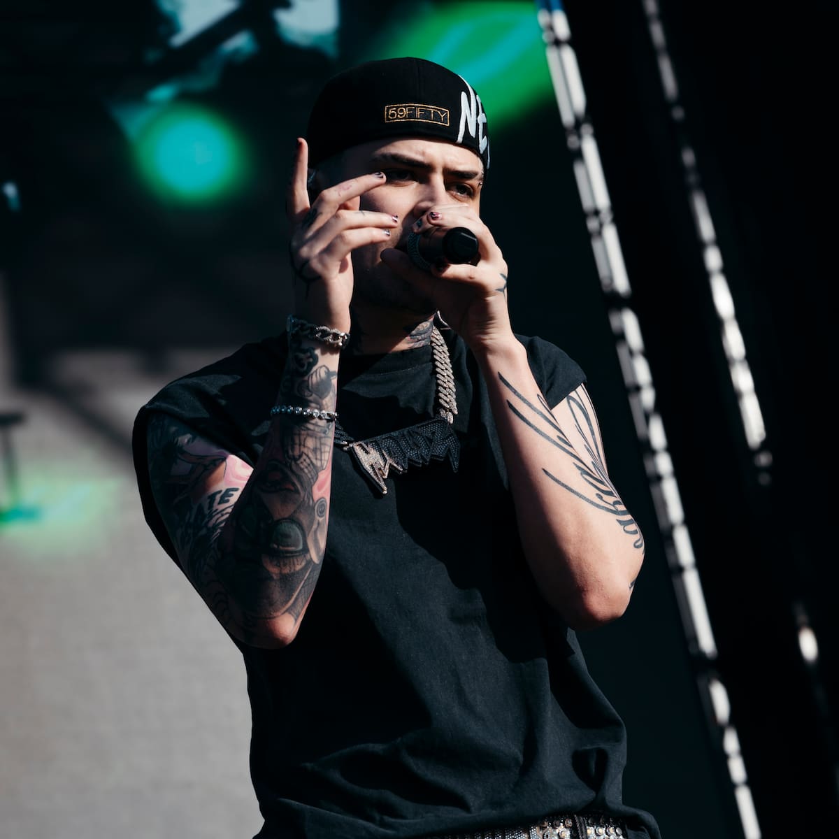 LIT Killah lanza su álbum "más personal" e introspectivo hasta la fecha: 'Si Caminas Solo'