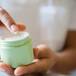 Sanidad retira una crema hidratante por contener una sustancia cancerígena