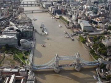 Reliquias, drogas y cadáveres: los insólitos objetos que los londinenses llevan siglos arrojando al Támesis