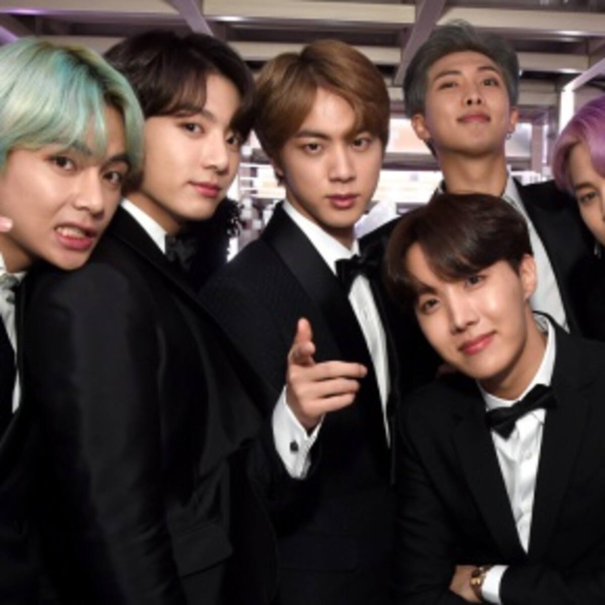 JAWSH 685 y Jason Derulo se unen a BTS para un remix de Savage Love