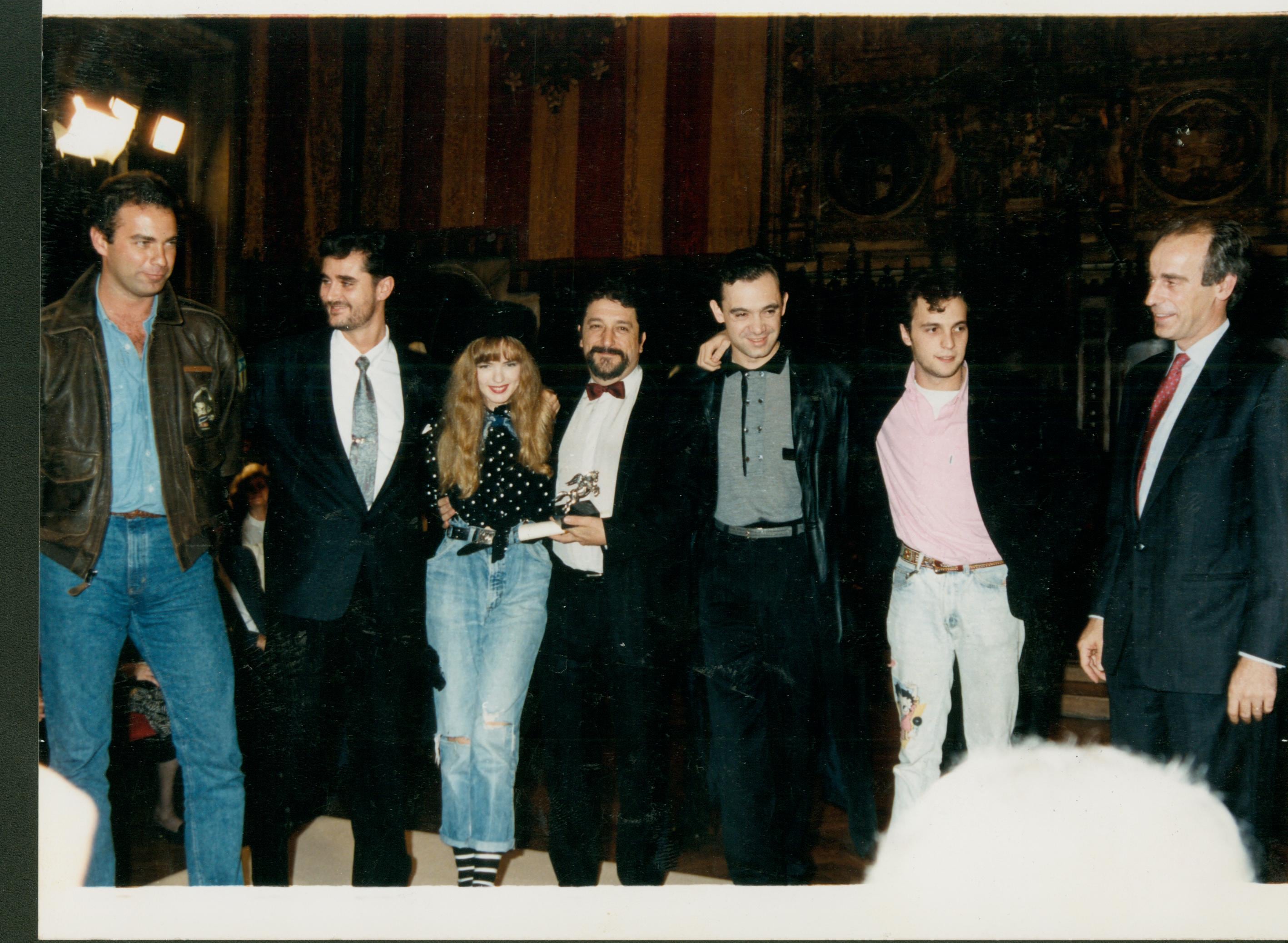 Revet durante la entrega de un premio  B. Osborne  Fernandisco  José A. Abellán  D. Summers y E. Galdón