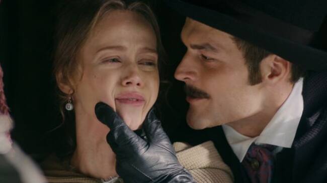 'Encadenada', una historia de amor con obstáculos.