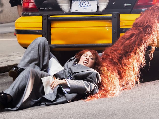 Chappell Roan da la sorpresa y es vista grabando el videoclip de una nueva canción en las calles de Nueva York.