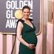El posado de Hilary Swank embarazadísima con el que inicia la cuenta atrás para conocer a sus gemelos