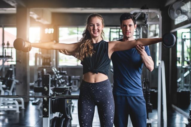 Busca el consejo de un profesional tu primer día de gimnasio.