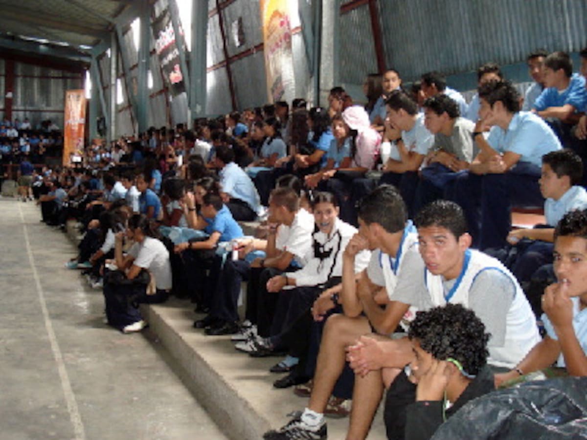 Liceo Salvador Umaña....