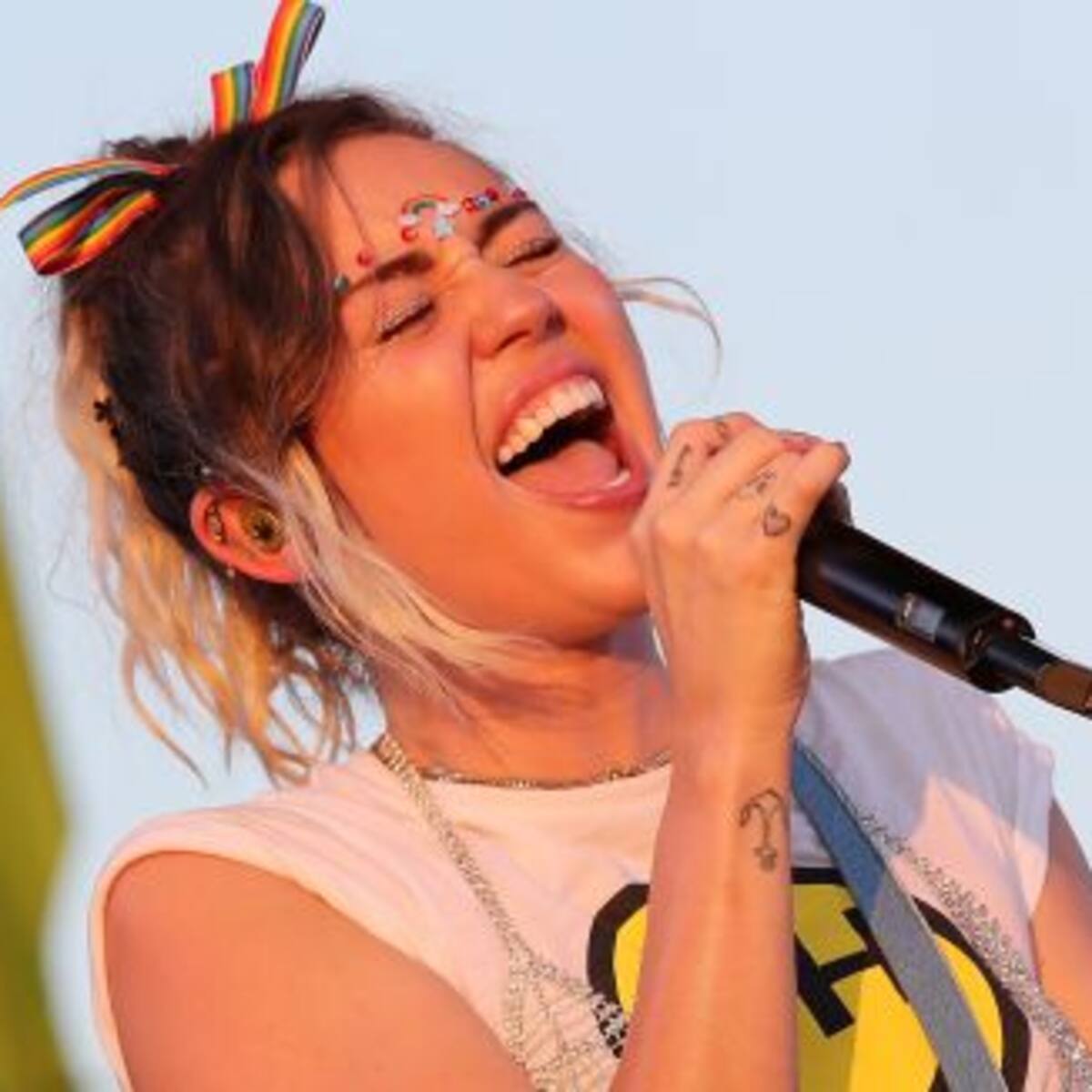 Miley Cyrus encontró algo que ni se imaginaba en el auto de su novio