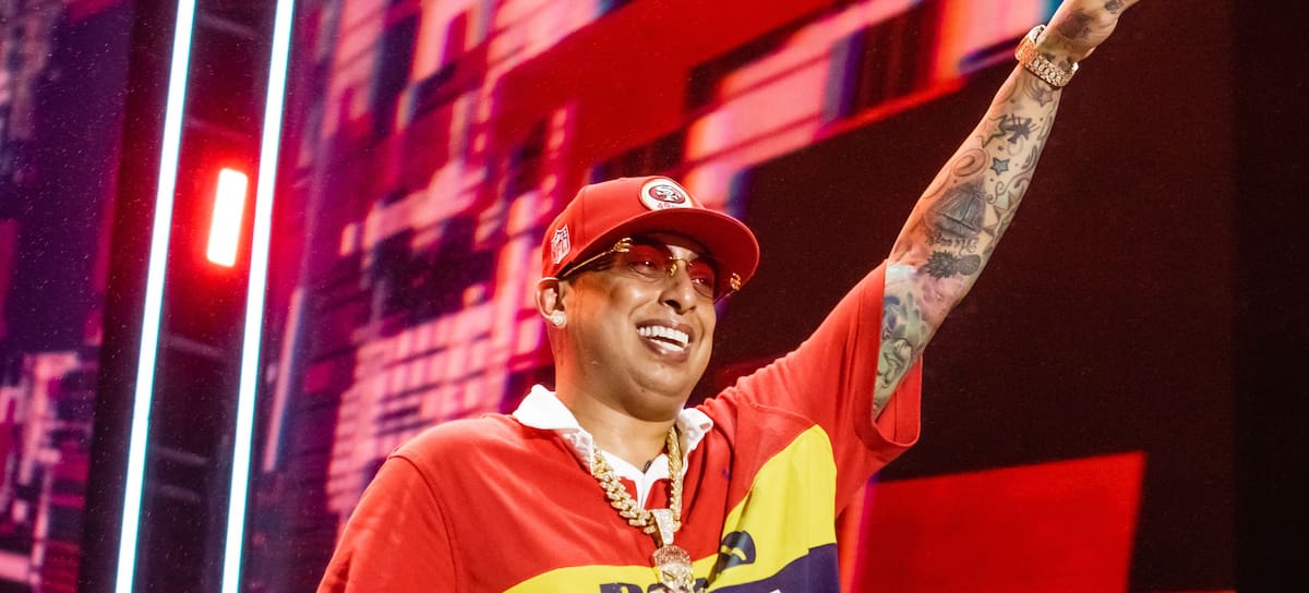 MONTERREY, MÉXICO - 19 DE AGOSTO: Ñengo Flow se presenta como parte del festival 'Dale Mixx 2023' en el Parque Fundidora el 19 de agosto de 2023 en Monterrey, México. (Foto de Medios y Media/Getty Images)