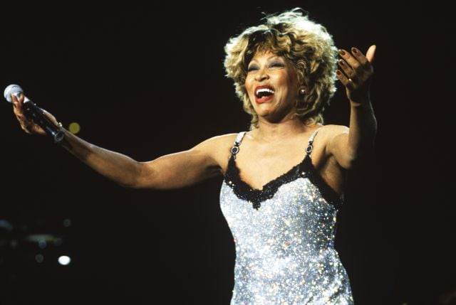 Tina Turner en un concierto en los noventa.