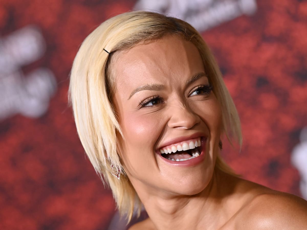Rita Ora elige a Rosalía como la Reina de Corazones perfecta y adelanta que su nueva música está "muy cerca"
