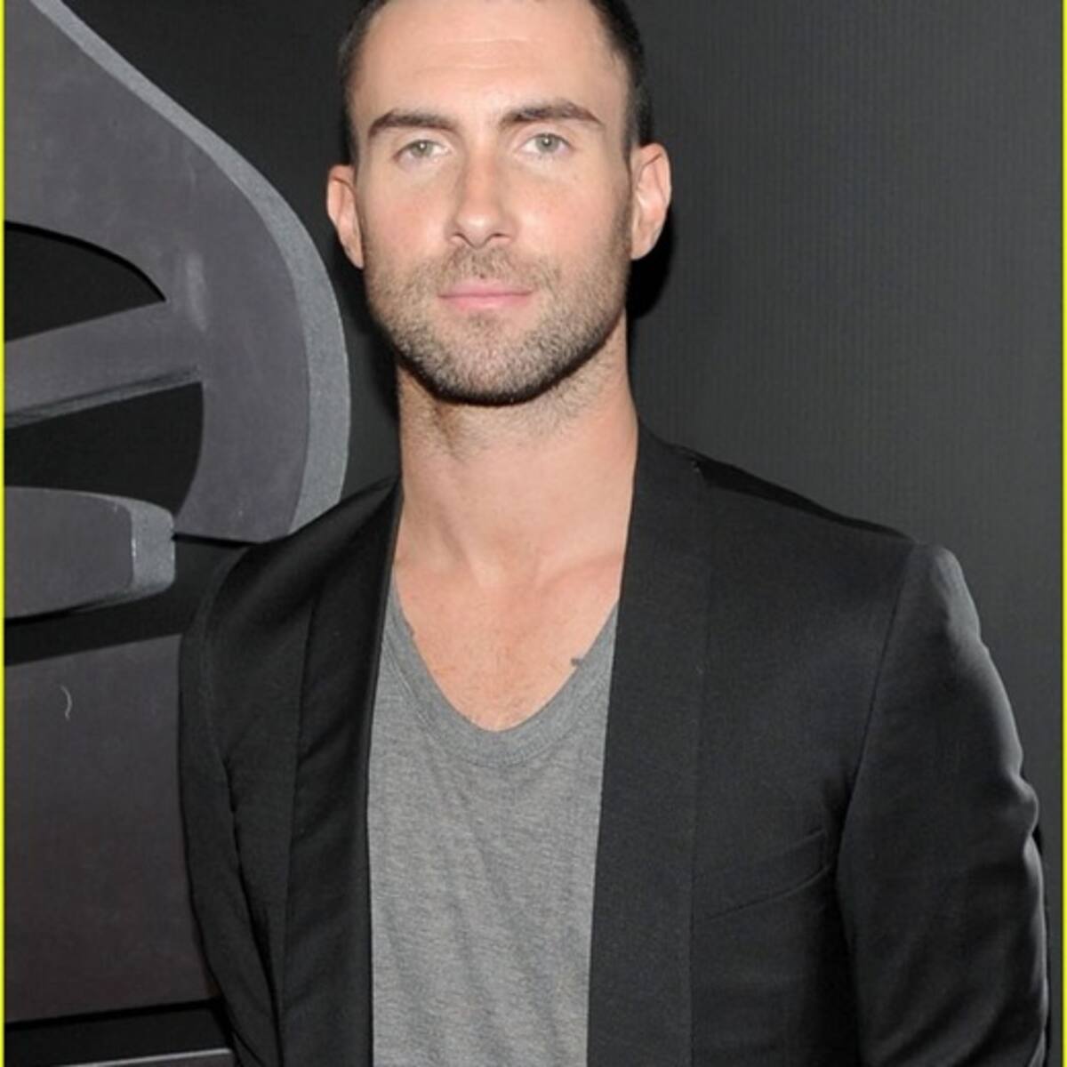 Adam Levine compra casa en LA de 5 millones de dólares