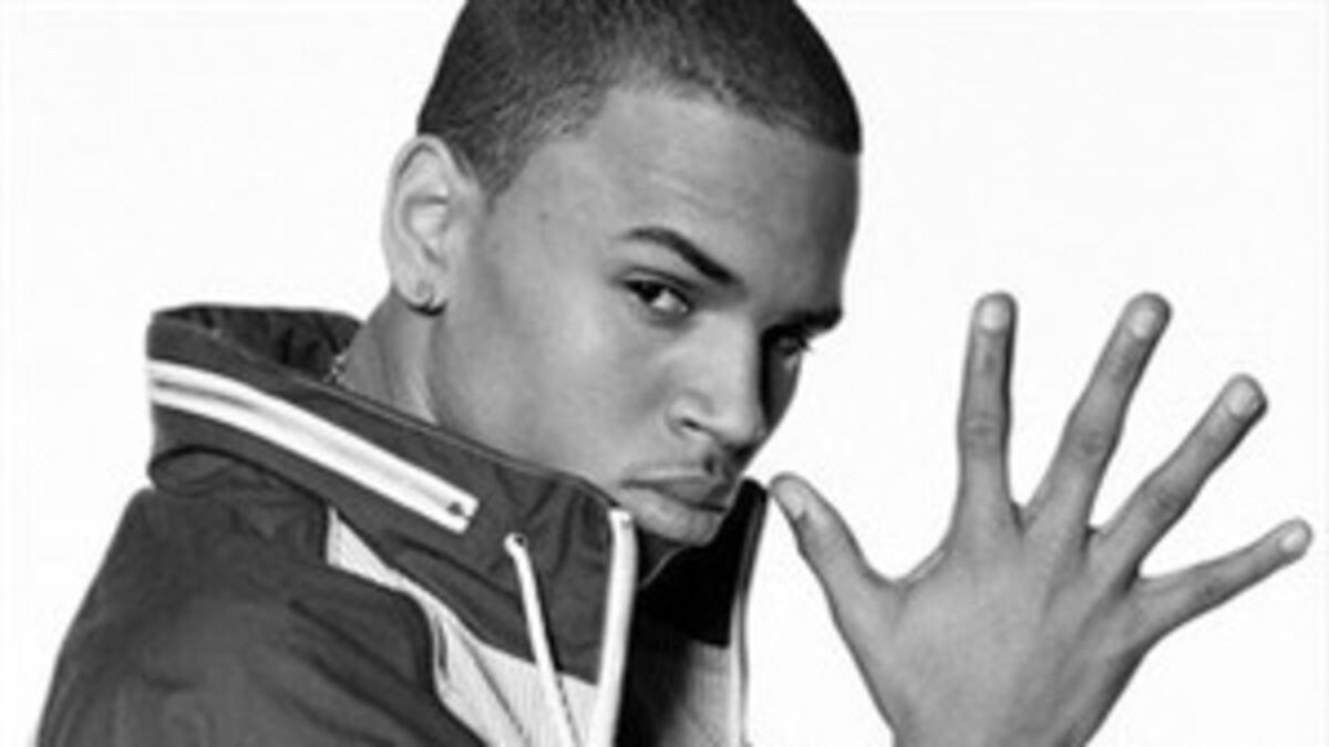 Chris Brown se disculpa por su comentario contra los gays