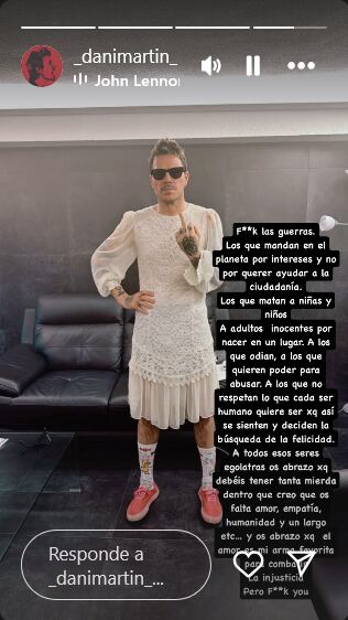 Dani Martín hace una peineta desde sus historias.