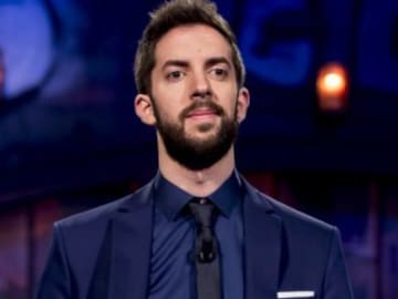 Broncano recuerda en La Resistencia su polémica con Huelva en la visita de Álvaro Robles y María Xiao