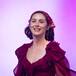 Gracie Abrams actuó en Glastonbury, aunque lo mejor llegó cuando bajó del escenario para reunirse con Paul Mescal y amigos