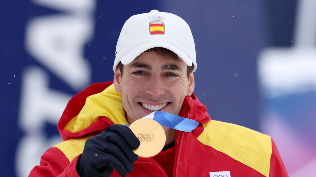 La vida personal de Oriol Cardona: hijo de un atleta y pareja de la actriz Amaia Aberasturi