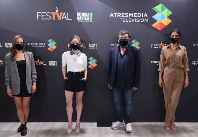 Michelle Jenner, Elena Rivera, Paco Tous y Olivia Molina en el FesTVal