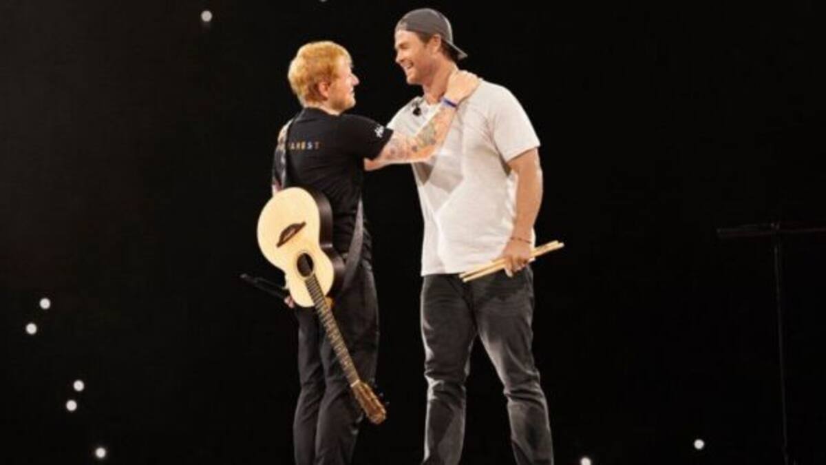 Cris Hemsworth y Ed Sheeran se lucieron juntos en el escenario