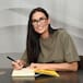Demi Moore la lía con sus memorias y Ashton Kutcher no parece muy contento