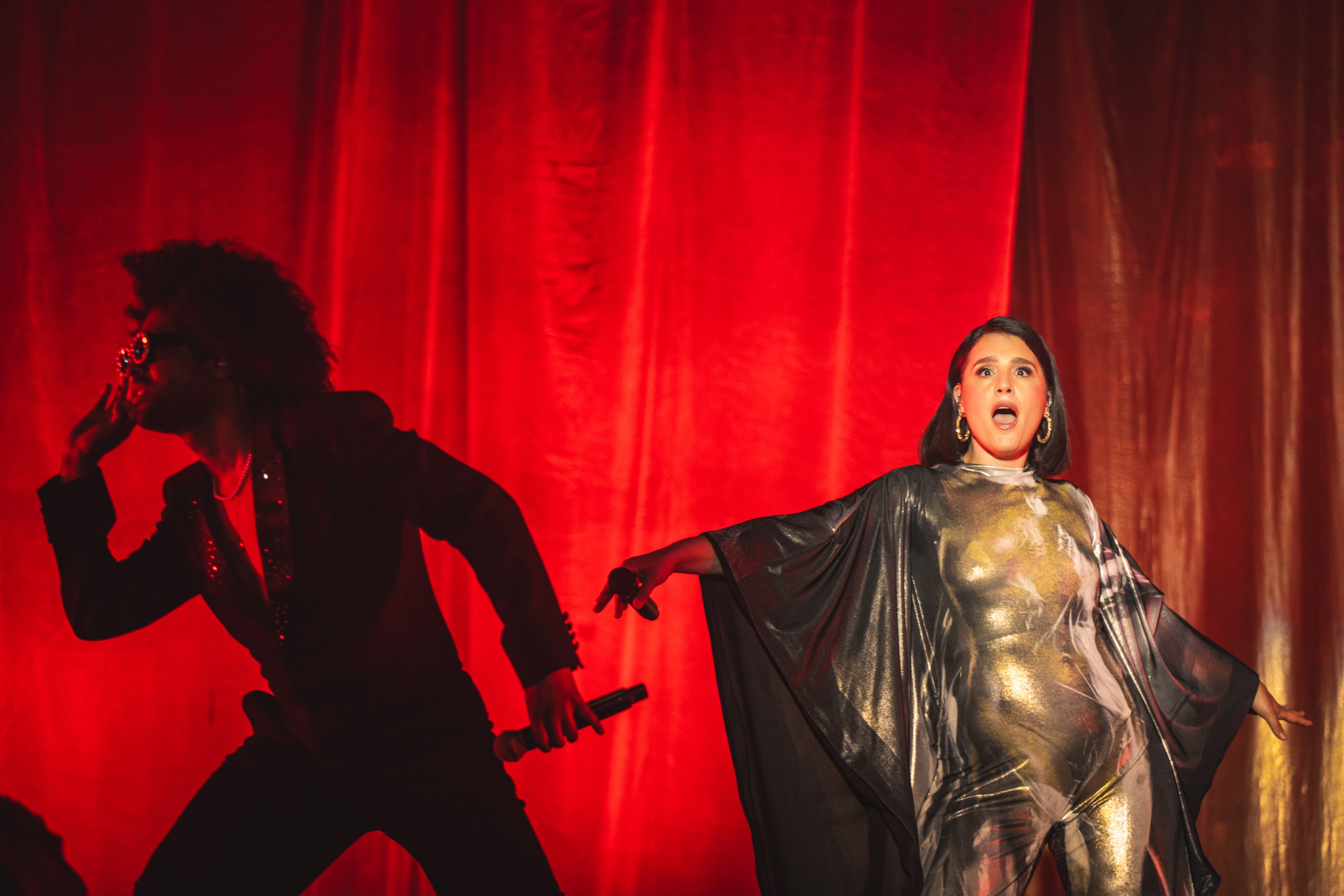 La británica Jessie Ware puso a todo el Mad Cool a bailar con su genuino show.