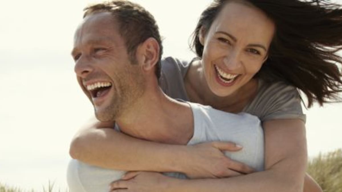 No es bueno subir fotos con tu pareja en Facebook
