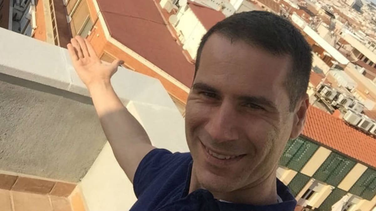 JL García, el chiquillo que grababa cintas llenas de 'jingles'
