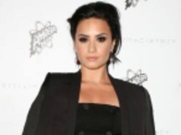 Demi Lovato presume sus atributos con esta ropa deportiva