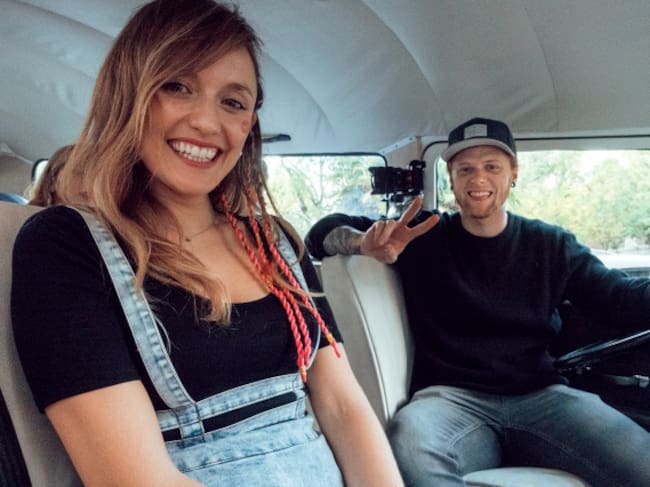 RoEnLaRed y Curricé en la furgoneta de CokeTv