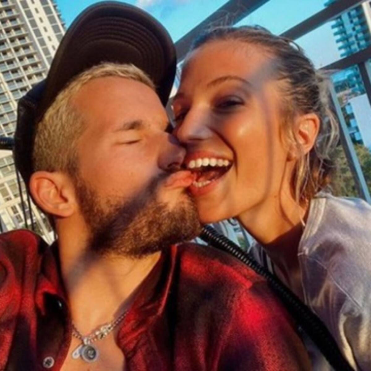 Ricky Montaner se compromete con Stefi Roitman
