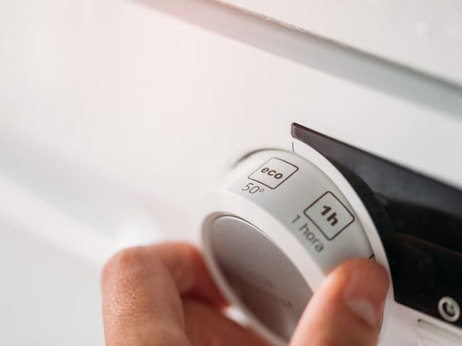 En casa podemos tener en cuenta una serie de consejos básicos en materia de eficiencia energética.