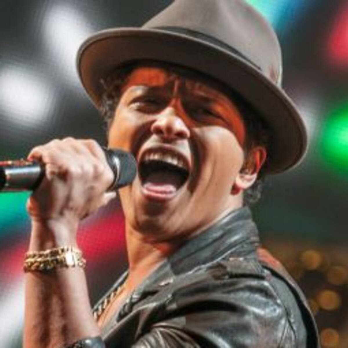 Escuchamos el nuevo álbum de Bruno Mars