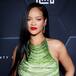 Rihanna recibe el ramo de flores más atípico (y original) que te puedas encontrar