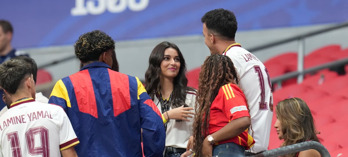 Inés García junto a Lamine Yamal en la Copa Mundial de la FIFA 2026