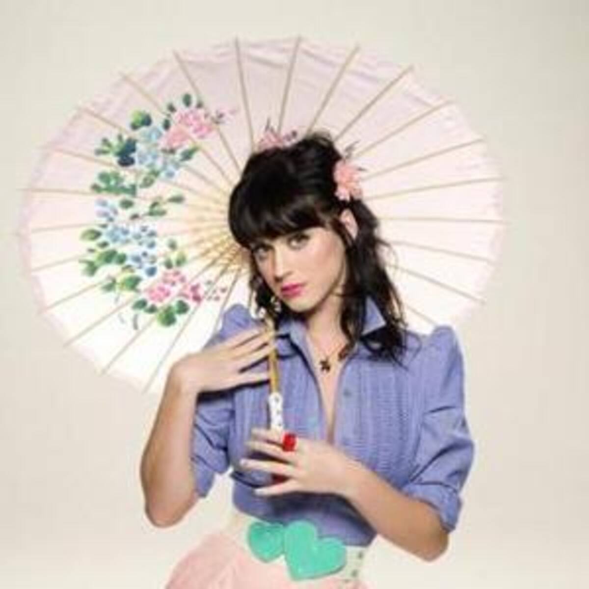 Katy Perry niega su embarazo