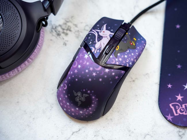 Razer x Pokémon: Espeon y Umbreon llevan la dualidad de la segunda generación al escritorio.