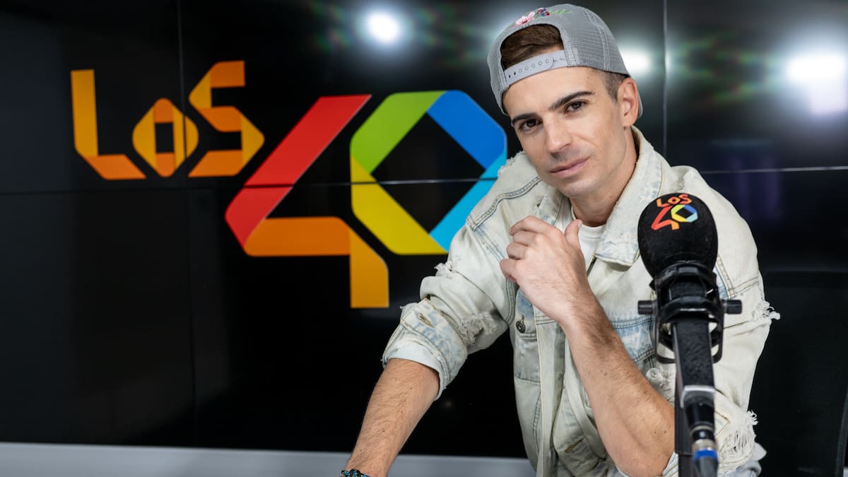 Karin Herrero, sin filtros, sobre ‘La fakin guía para el fakin insti’ que encanta a los adolescentes y no tanto a padres y profesores: “Estoy orgulloso de que mi libro ofenda”