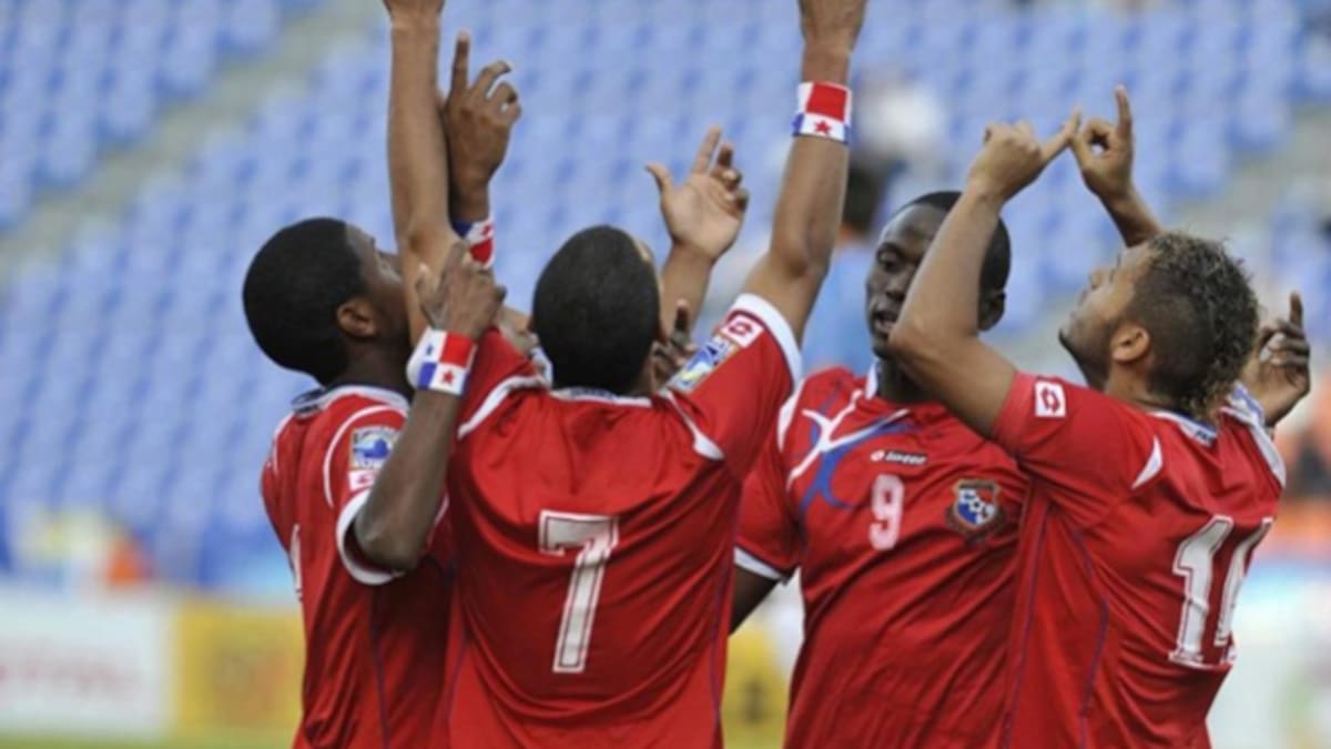Famosos opinan sobre el juego entre Panamá y México