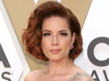 El look más peculiar de Halsey cautiva a sus fans por completo