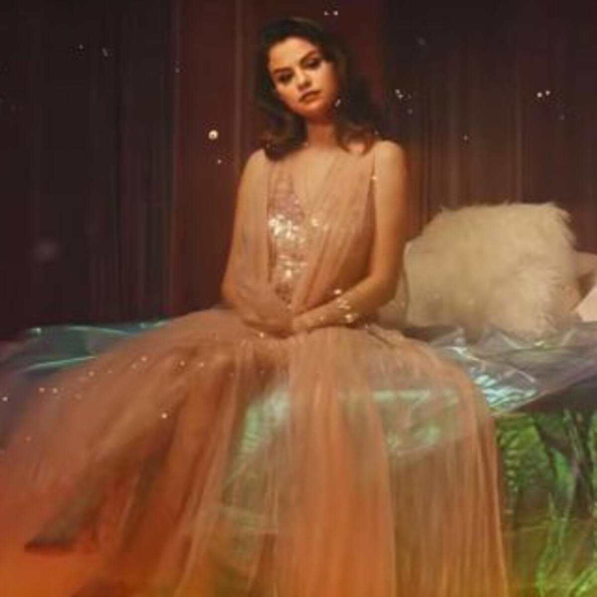 Selena Gómez reveló todos los secretos de "Rare"