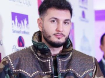 Se relaciona a Omar Montes con una red que falsificaba pasaportes COVID y PCRs a famosos y delincuentes