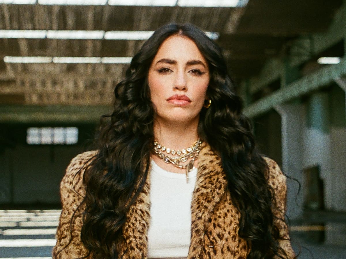 Lali luce orgullosa su anillo de prometida: Se casa con Pedro Rosemblat