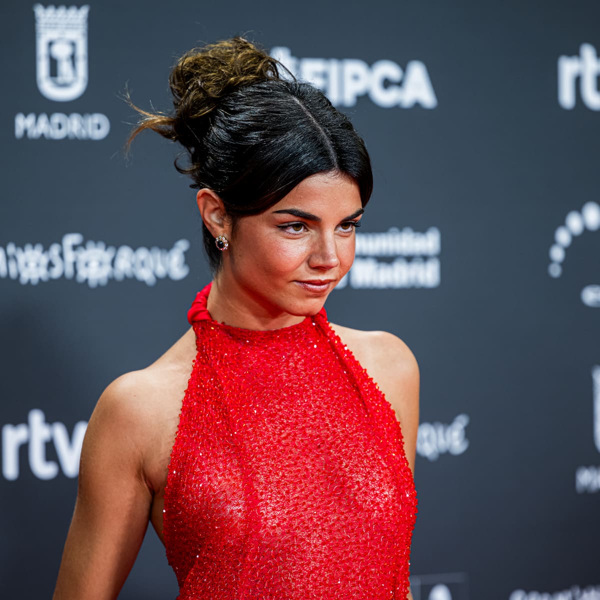 Mafalda Cardenal se estrena en las bandas sonoras con ‘suenan como tú’ para la película ‘Boulevard’